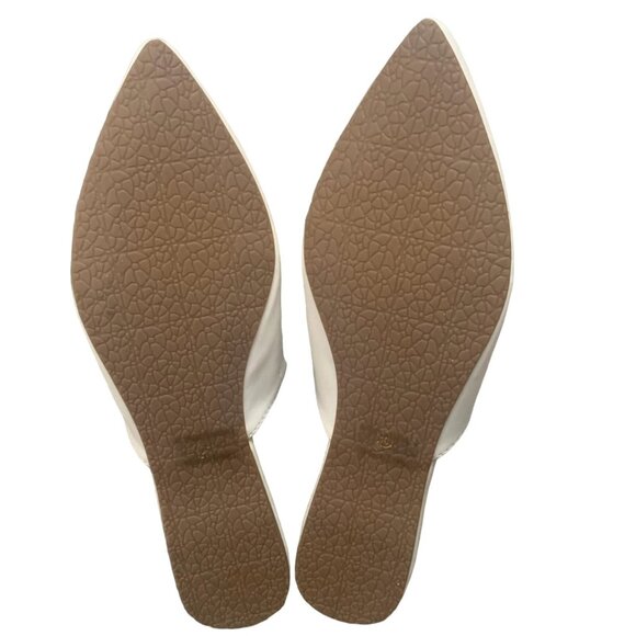 NWT BONNIBEL WHITE EVITA-4 SLIP ON POINTY TOE FLATS 10 - Picture 11 of 11